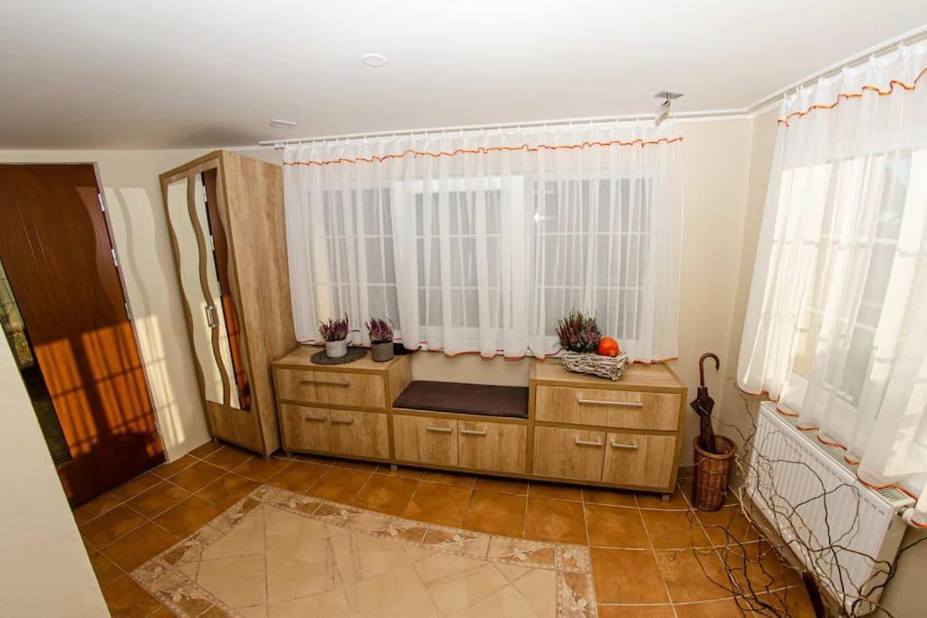 Zlty Domcek - Apartman Svabovce Екстер'єр фото